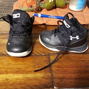 Toddler Steve Curry's